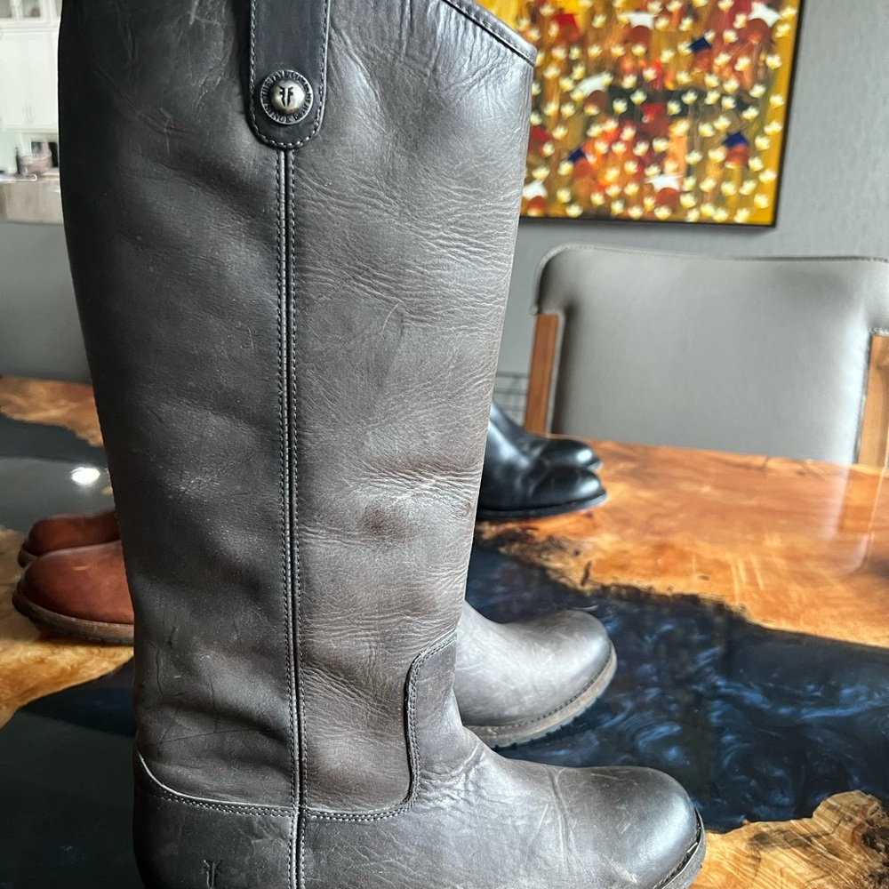 FRYE Gray Leather Melissa Lug Sole Boots